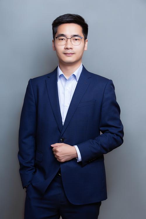 帅锋 灯光与音效负责人